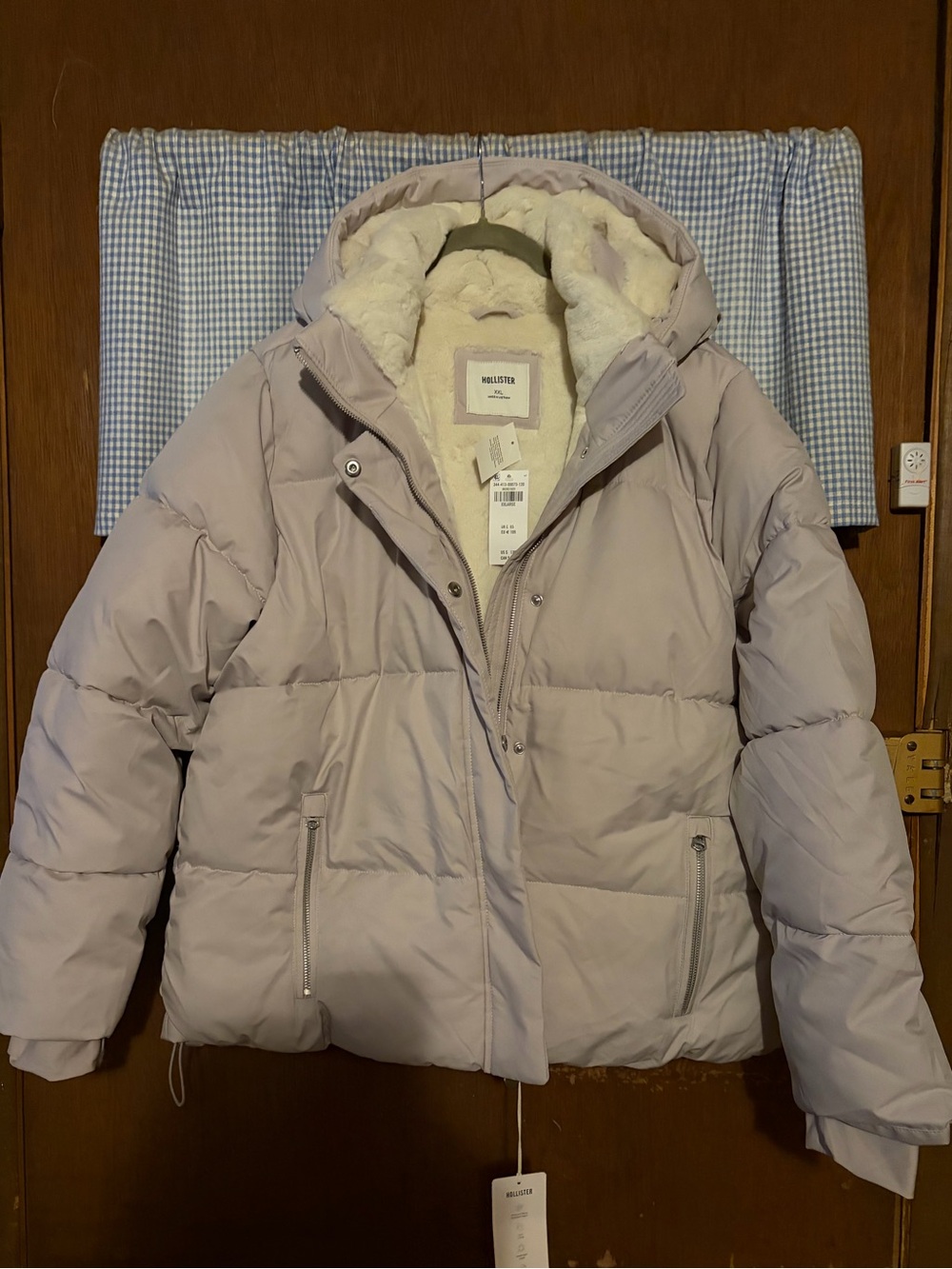 Hollister Women's Light Taupe Quilted Puffer Jacket with Faux Fur Lining